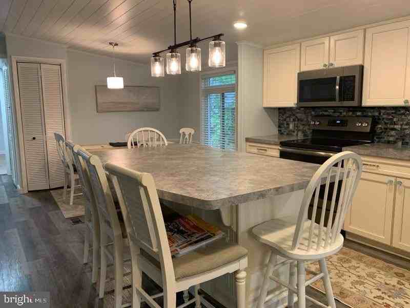 37240 Carolina Dr - Photo 7 of 21