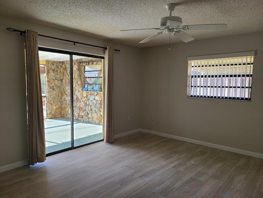 725 Hibiscus Dr #1 - Photo 6 of 12