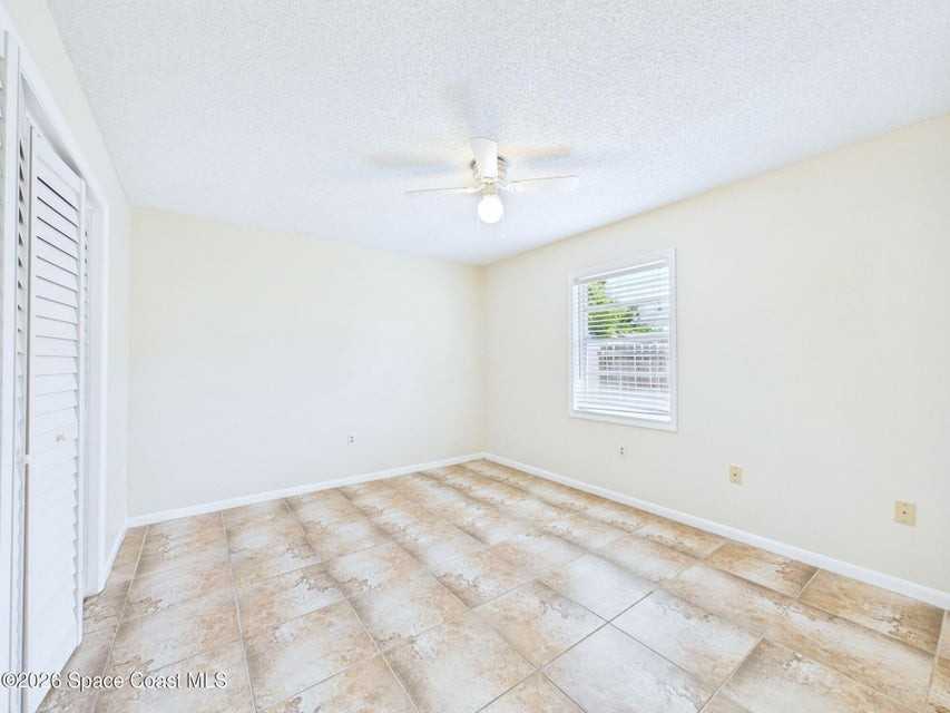 1523 Breese St Ne #1 - Photo 7 of 10