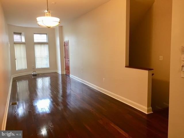 2225-#B BROOKFIELD Avenue - Photo 2 of 20