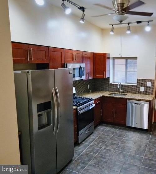 2225-#B BROOKFIELD Avenue - Photo 6 of 20