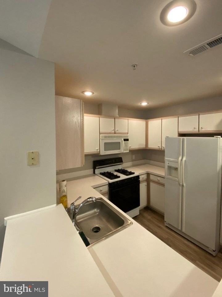 5131 Wagon Shed Cir #5131 - Photo 2 of 6