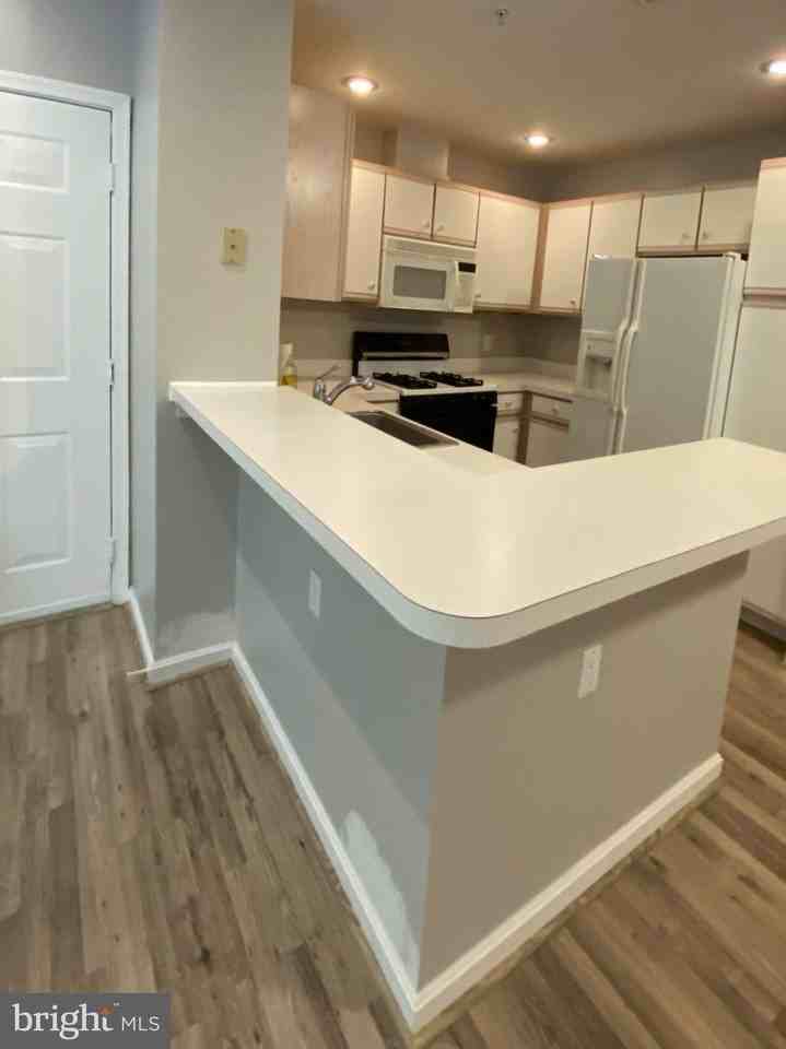 5131 Wagon Shed Cir #5131 - Photo 3 of 6