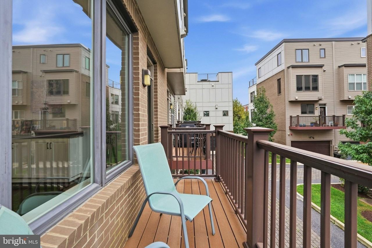 16143 Columbus Ave - Photo 7 of 50