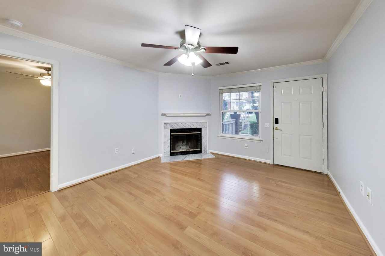 5700 Chapman Mill Dr #2201 - Photo 4 of 21