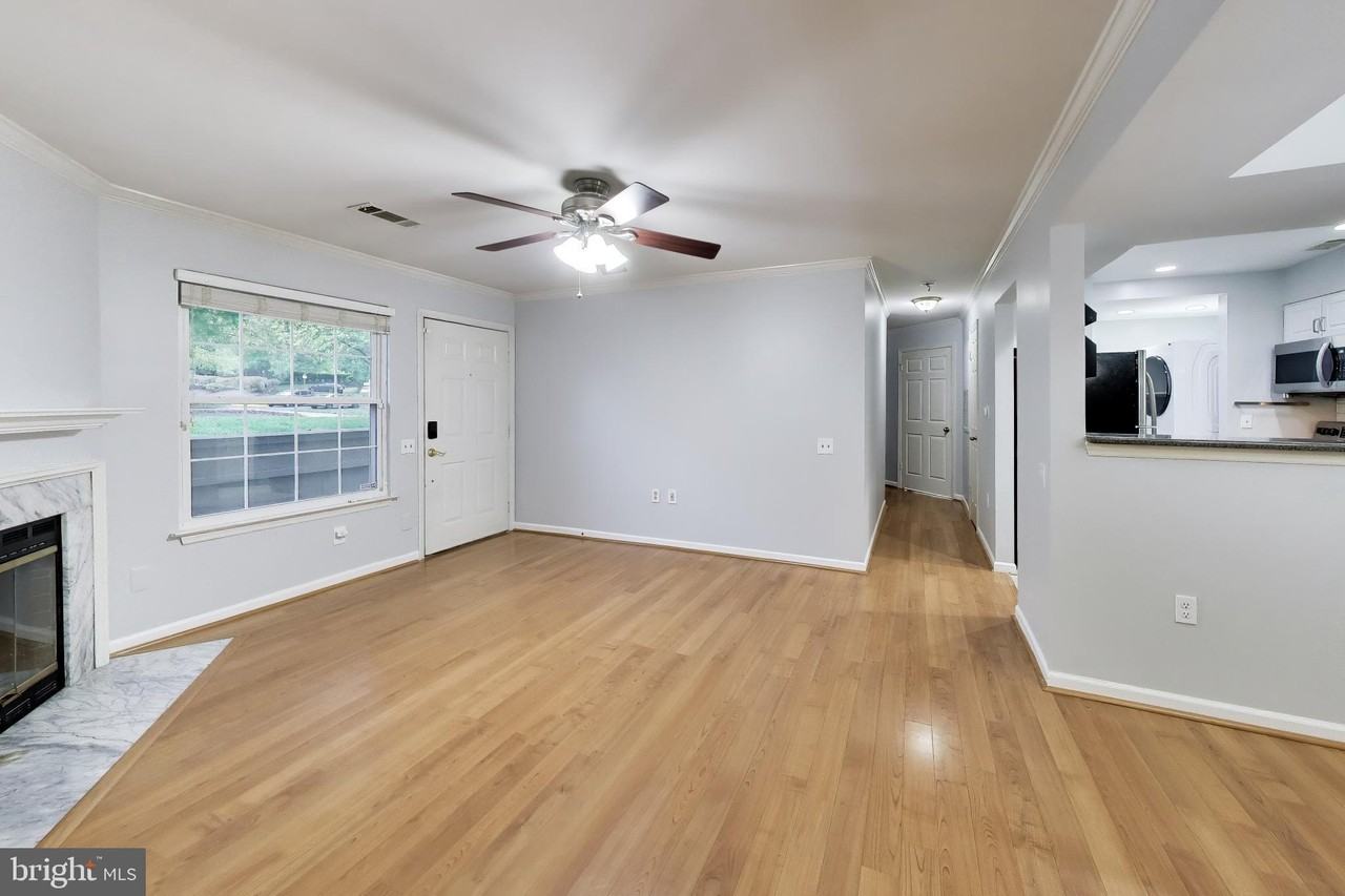5700 Chapman Mill Dr #2201 - Photo 5 of 21
