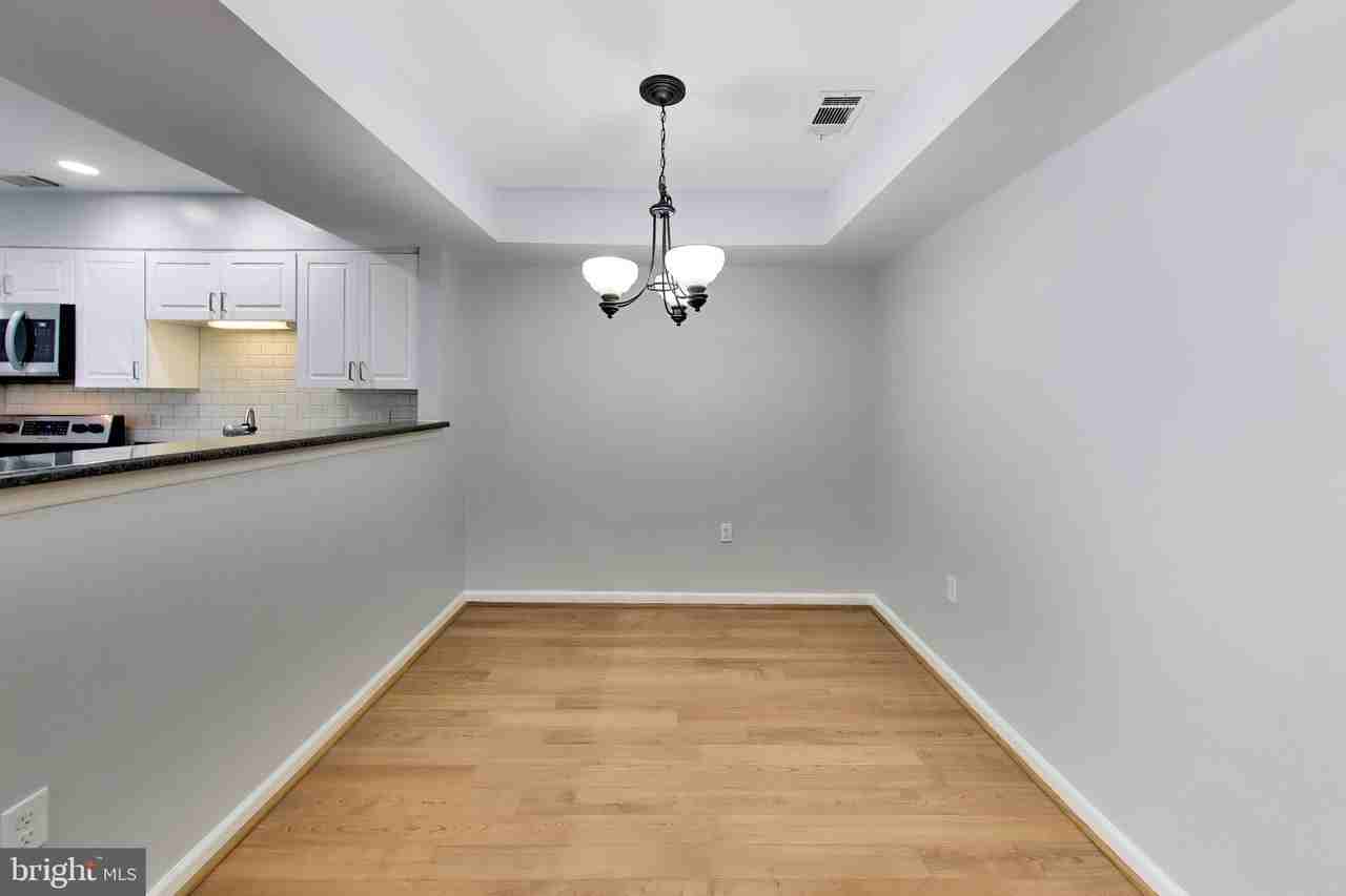 5700 Chapman Mill Dr #2201 - Photo 6 of 21