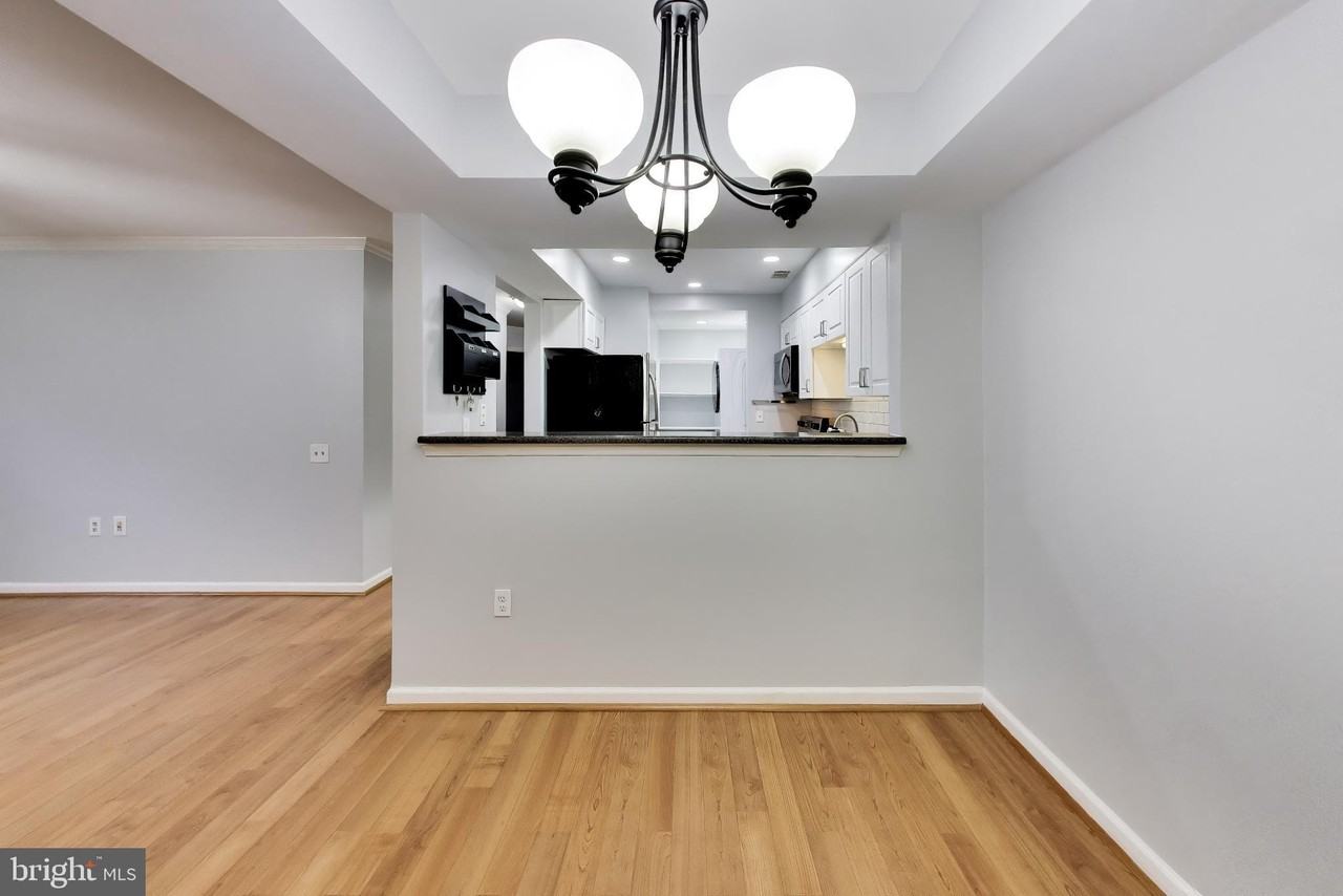 5700 Chapman Mill Dr #2201 - Photo 7 of 21