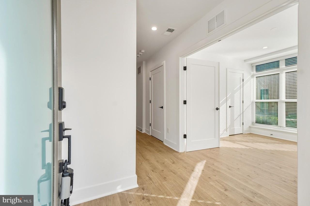 5331 Zenith Overlook - Photo 3 of 35