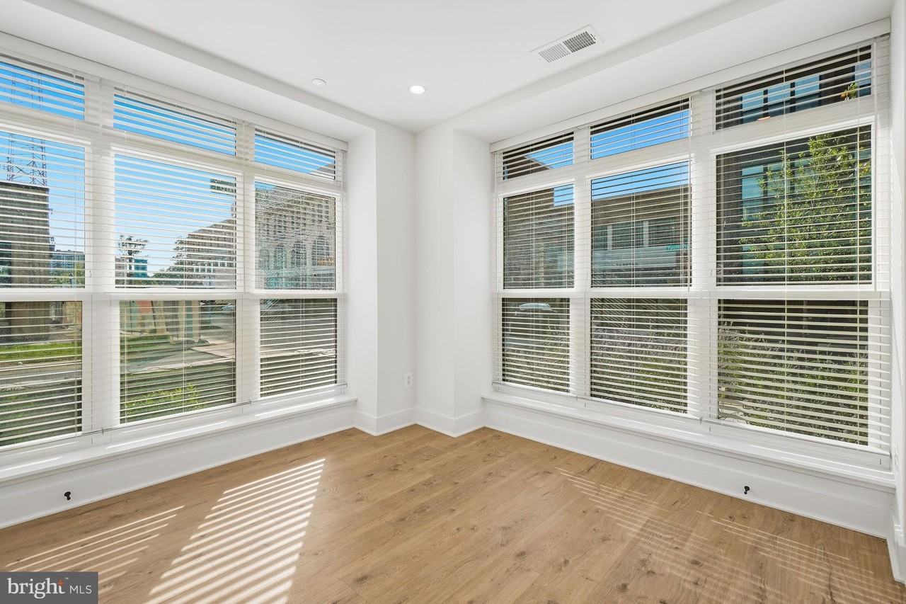 5331 Zenith Overlook - Photo 4 of 35