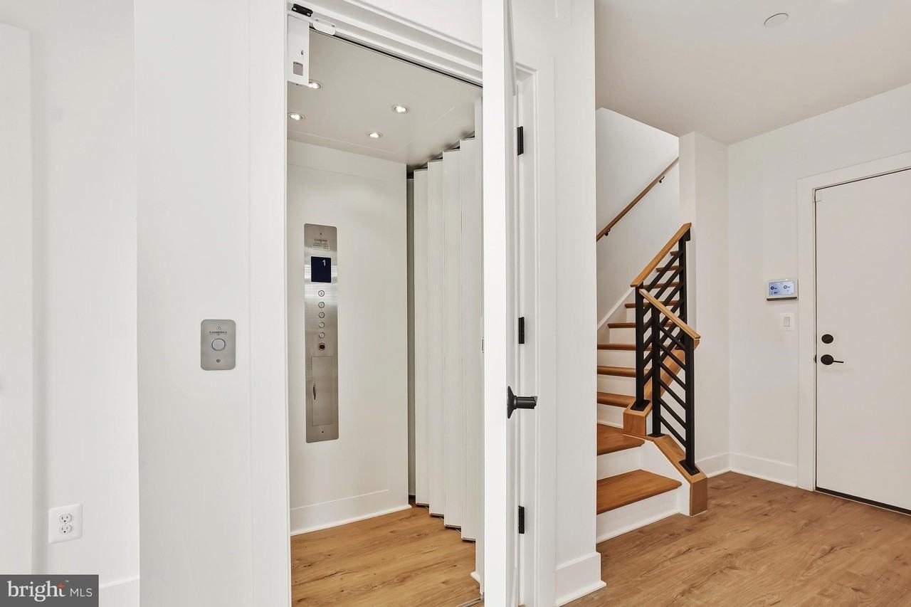 5331 Zenith Overlook - Photo 6 of 35