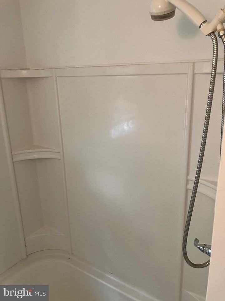 129 Lemmon Ave - Photo 6 of 10