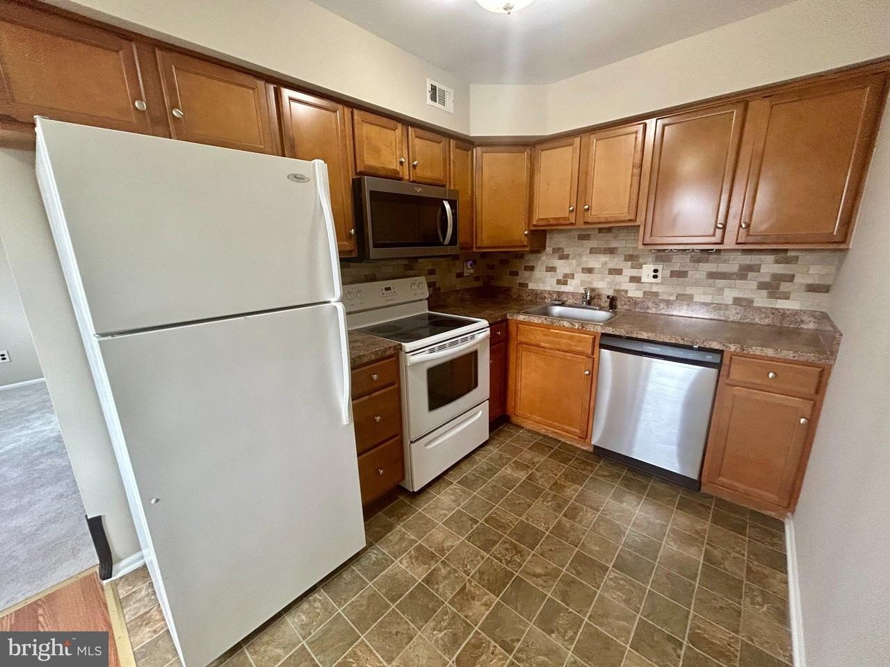 101 Reliance Cir #2ndFL - Photo 2 of 26