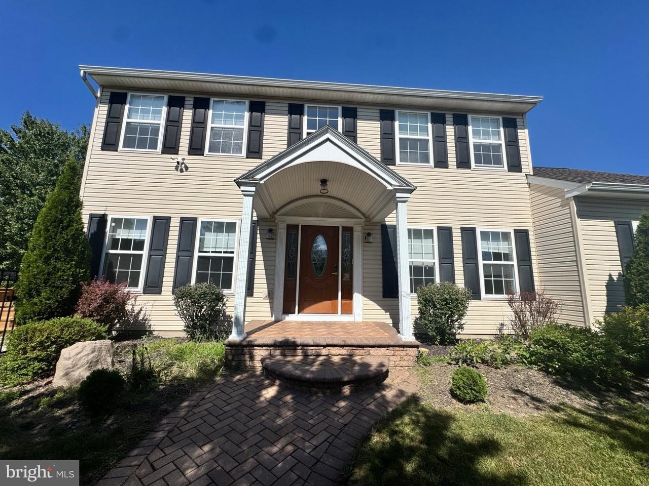 1225 Meadow Brook Dr - Photo 3 of 50