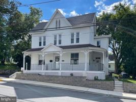 featured image of 214 S Main St