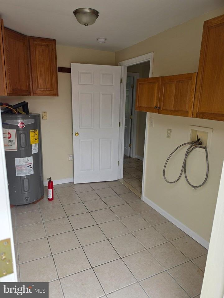 1116 Telegraph Rd - Photo 7 of 11