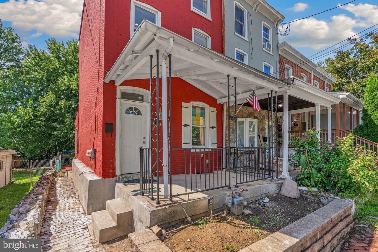 905 Mulberry St - Photo 2 of 25