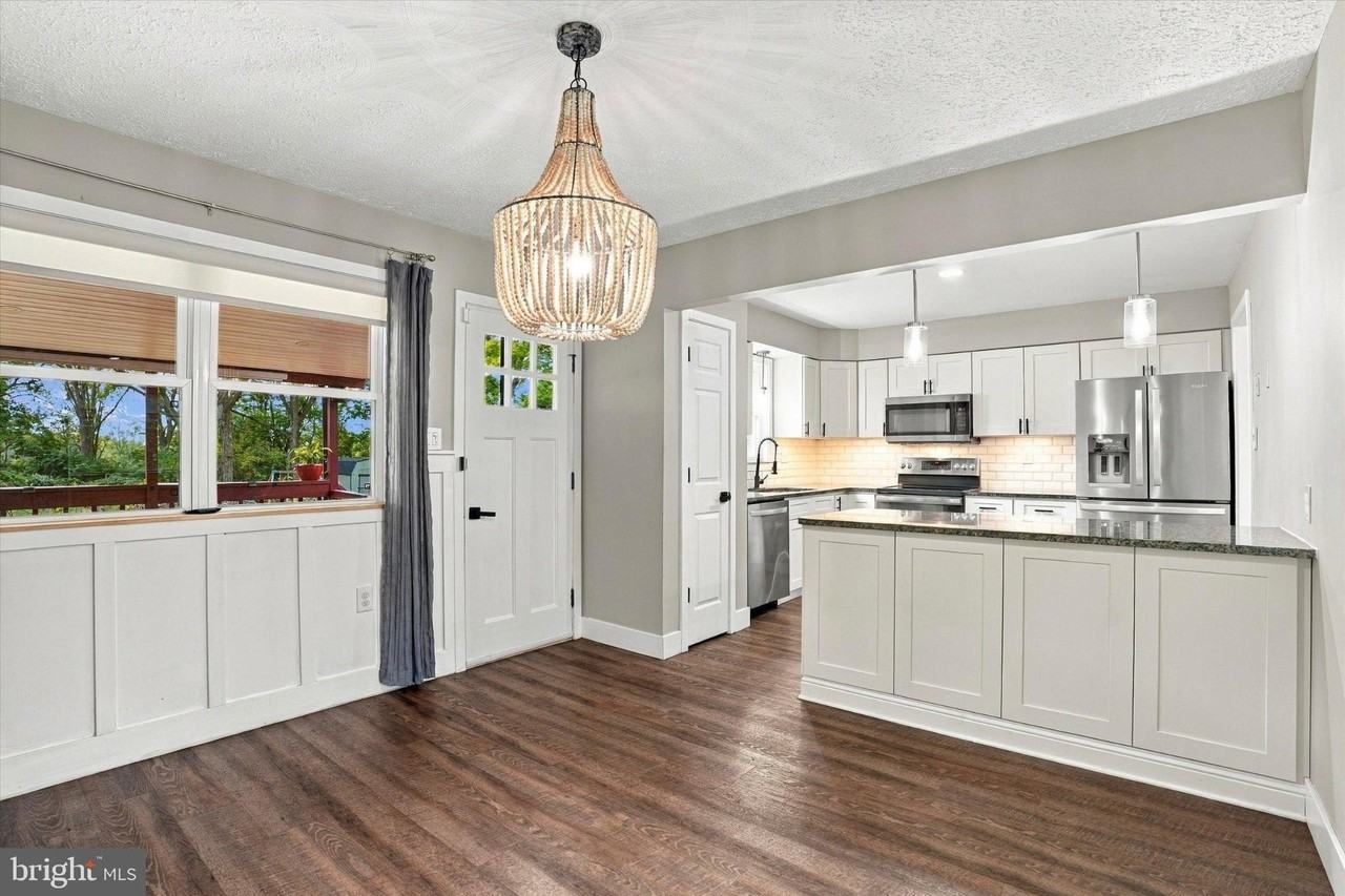 1484 Sumneytown Pike - Photo 7 of 36