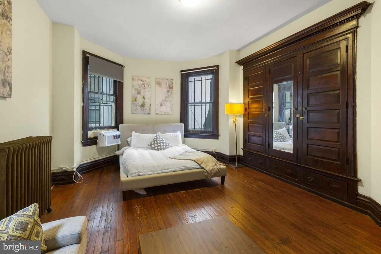 4005 Baltimore Ave - Photo 5 of 34