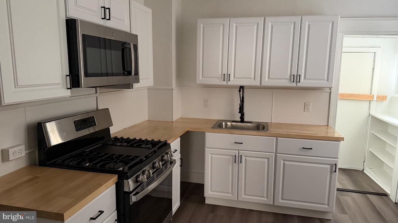 3230 D St - Photo 3 of 14
