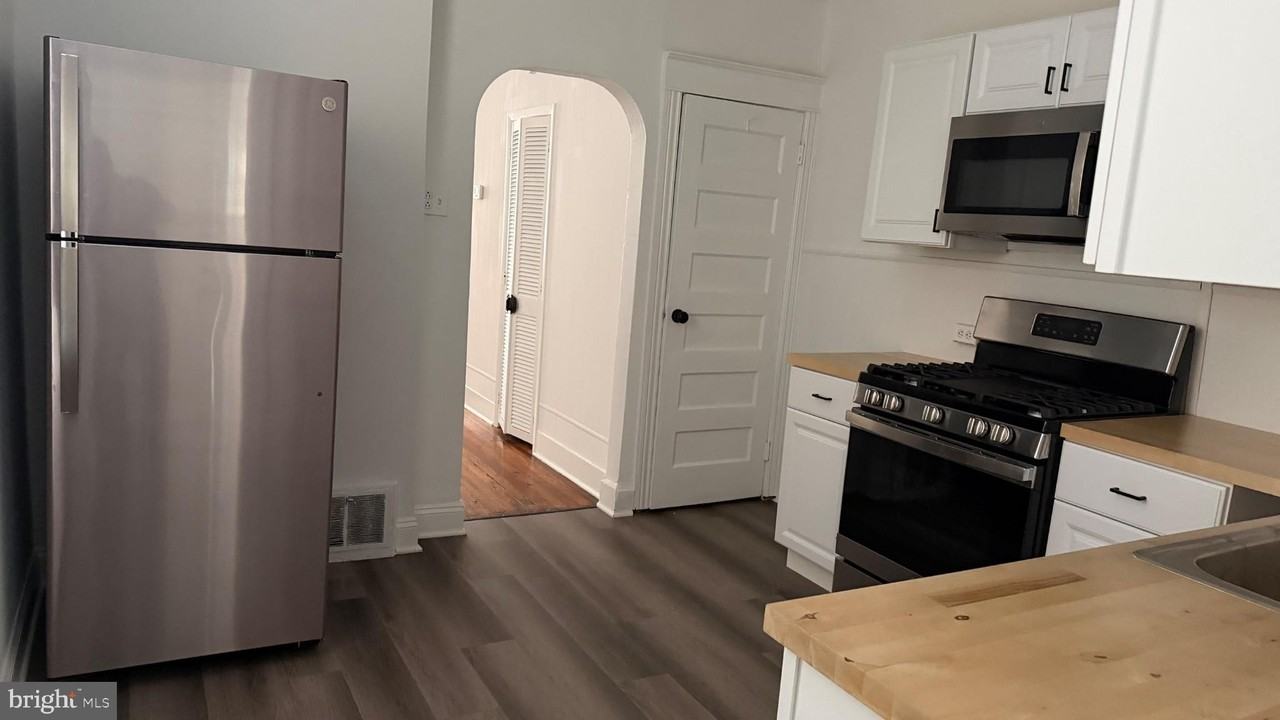 3230 D St - Photo 6 of 14