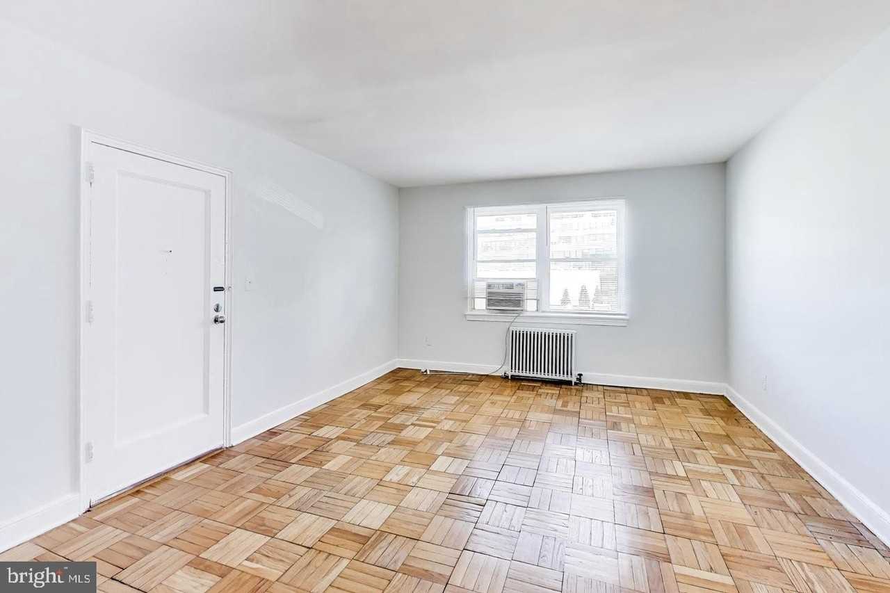 1722 N Quinn St #203 - Photo 2 of 27