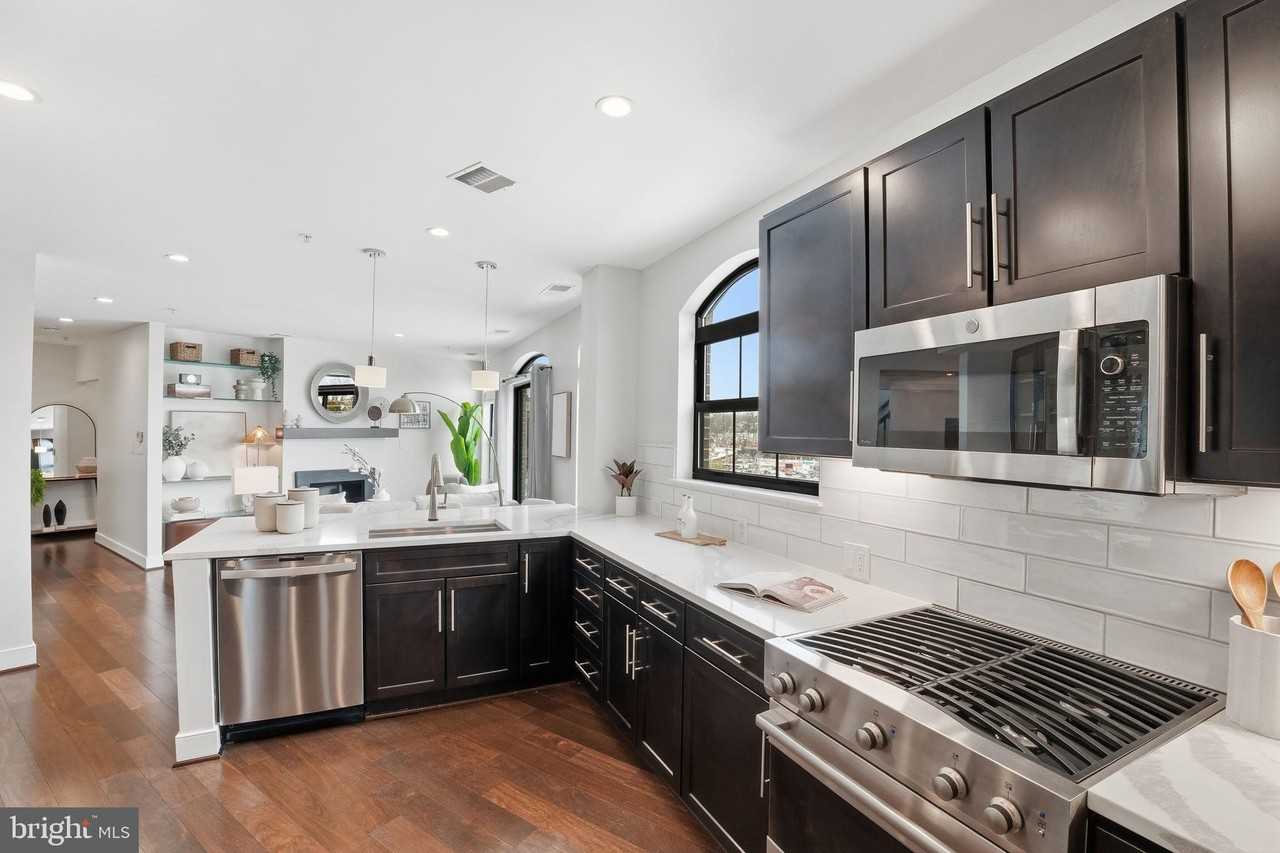 2702 Langston Blvd #4B - Photo 3 of 26