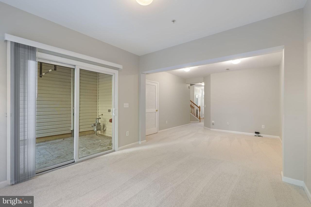 5112 Grimm Dr - Photo 5 of 49