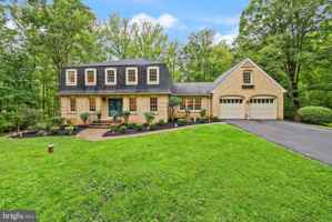 featured image of 1716 Besley Rd