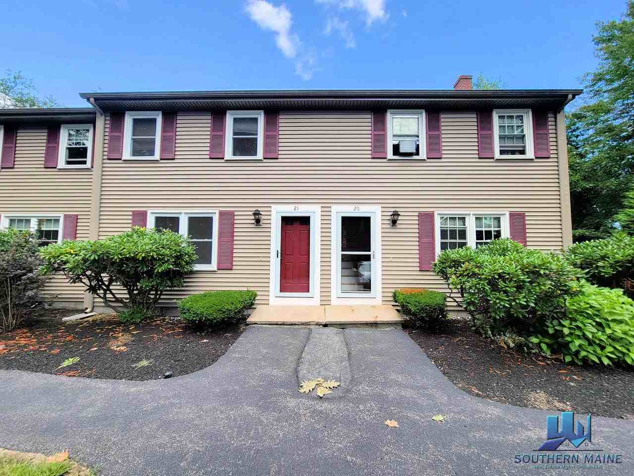 21 Jamestown Ct #1 - Photo 2 of 20
