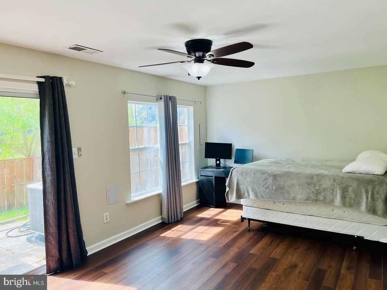 45551 Lake Haven Ter - Photo 3 of 41