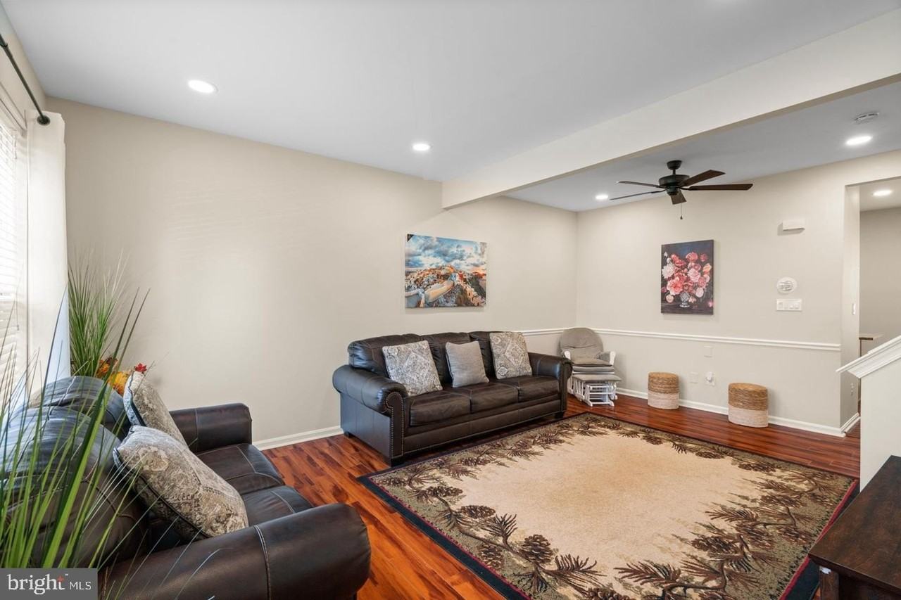 45551 Lake Haven Ter - Photo 7 of 41
