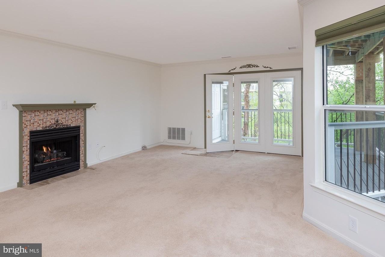 20575 Snowshoe Sq #202 - Photo 6 of 17