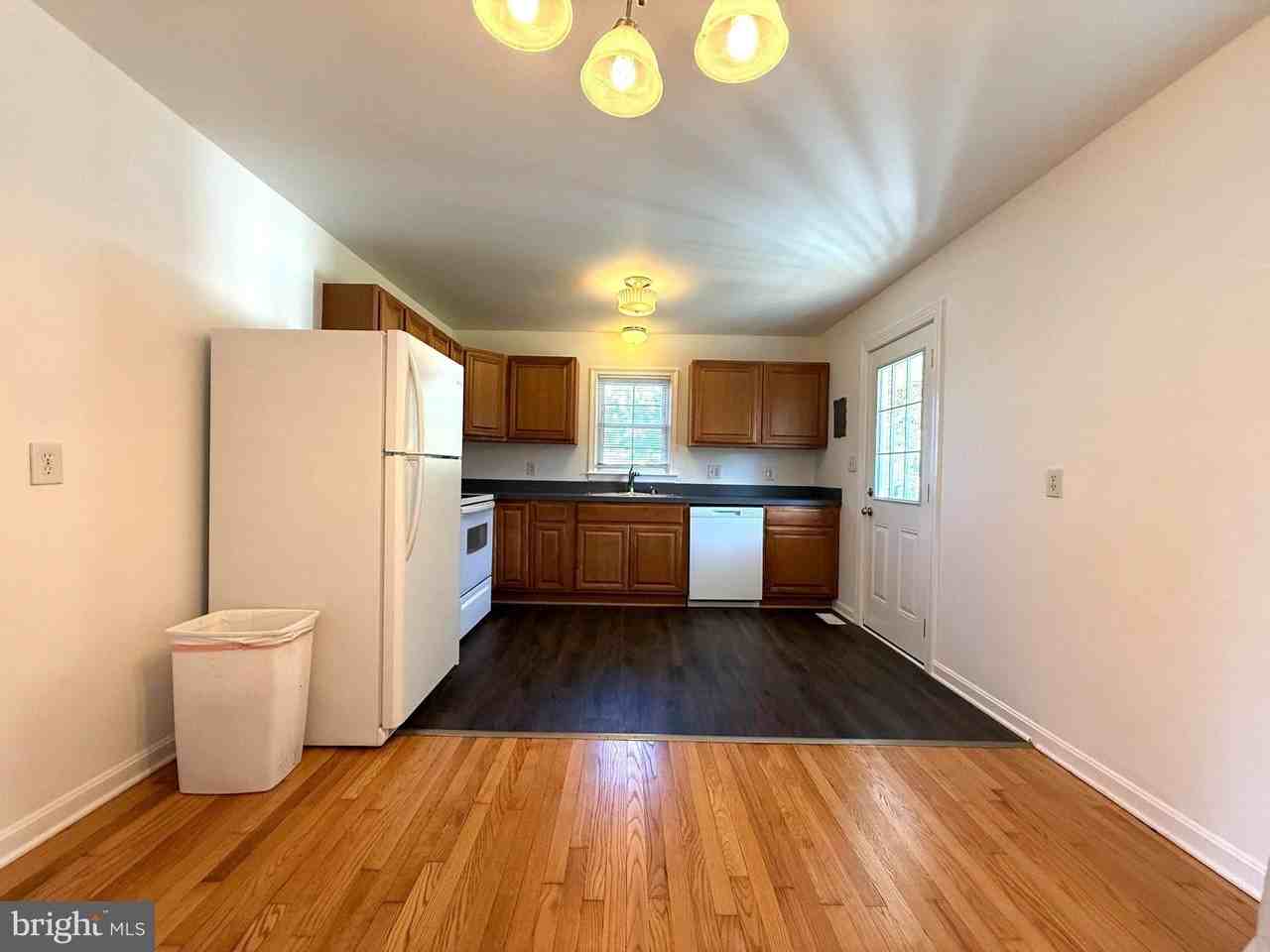11227 Tidewater Trl - Photo 3 of 13