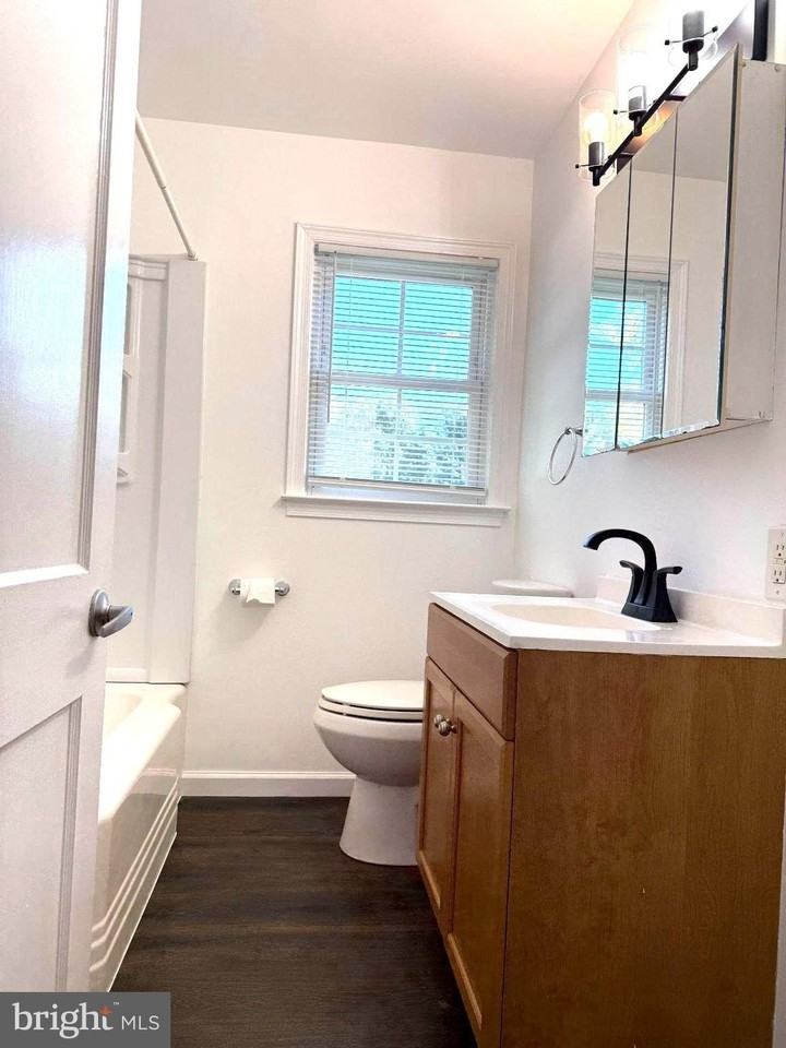 11227 Tidewater Trl - Photo 5 of 13