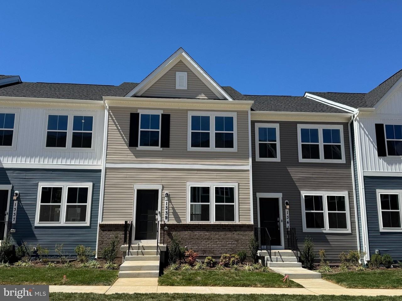 1339 Cedar Valley Rd - Photo 2 of 41