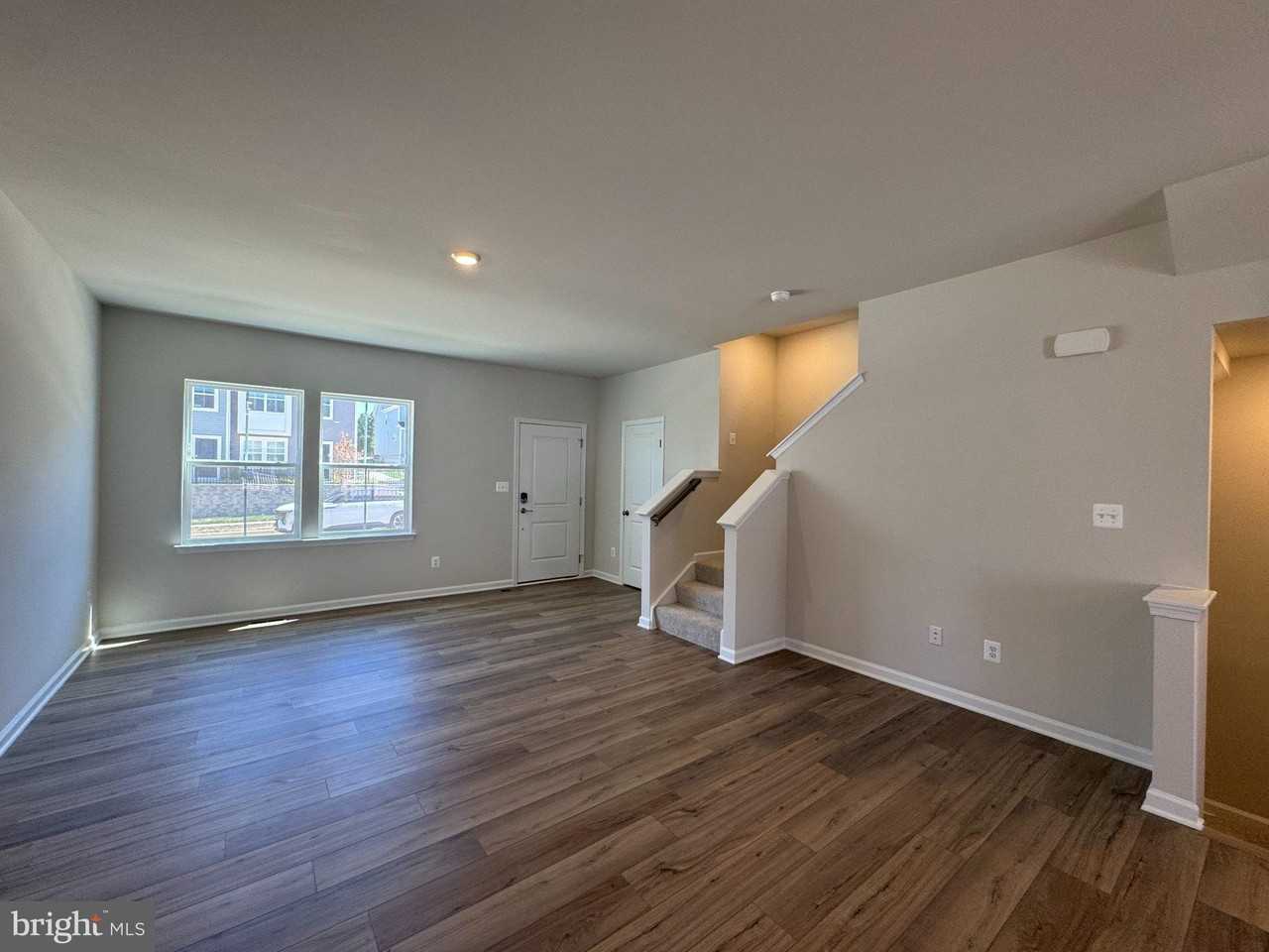 1339 Cedar Valley Rd - Photo 7 of 41