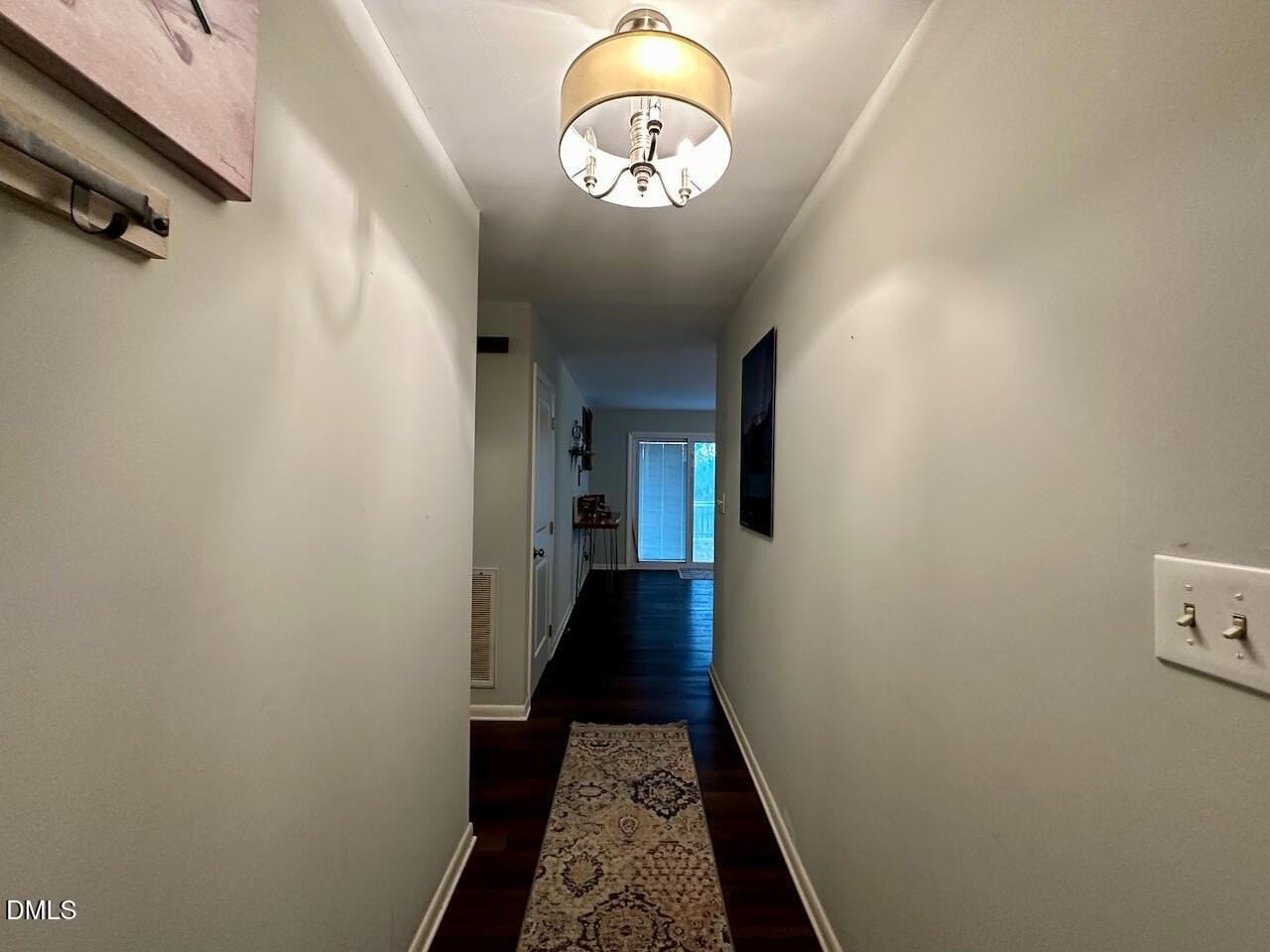 2344 Ravenhill Dr - Photo 4 of 25