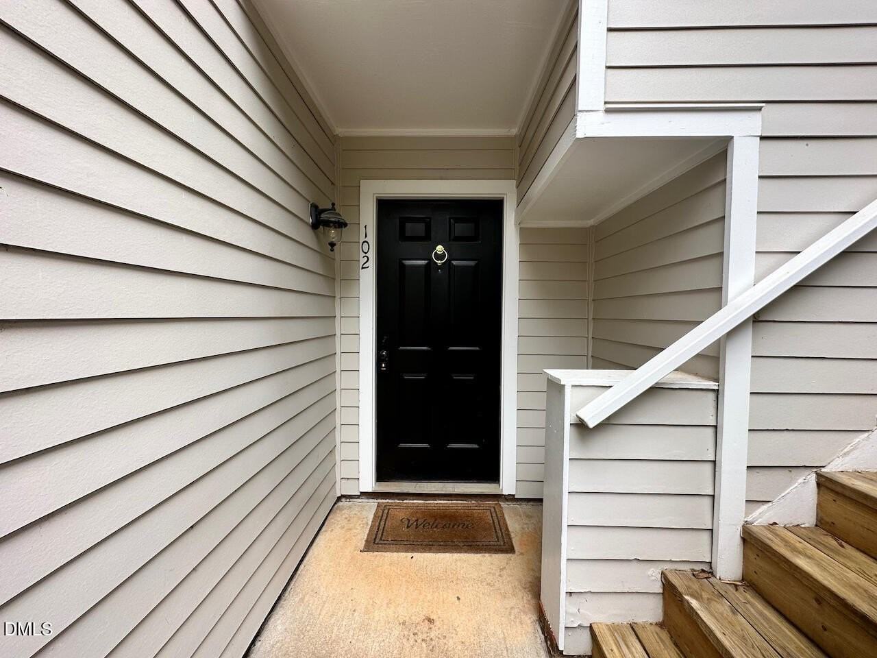 1062 Washington St - Photo 3 of 25