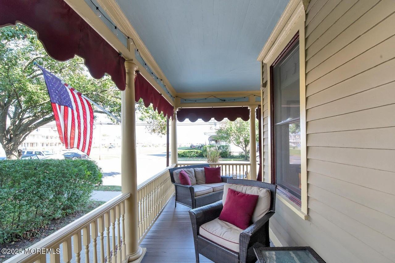44 Ocean Pathway - Photo 3 of 46