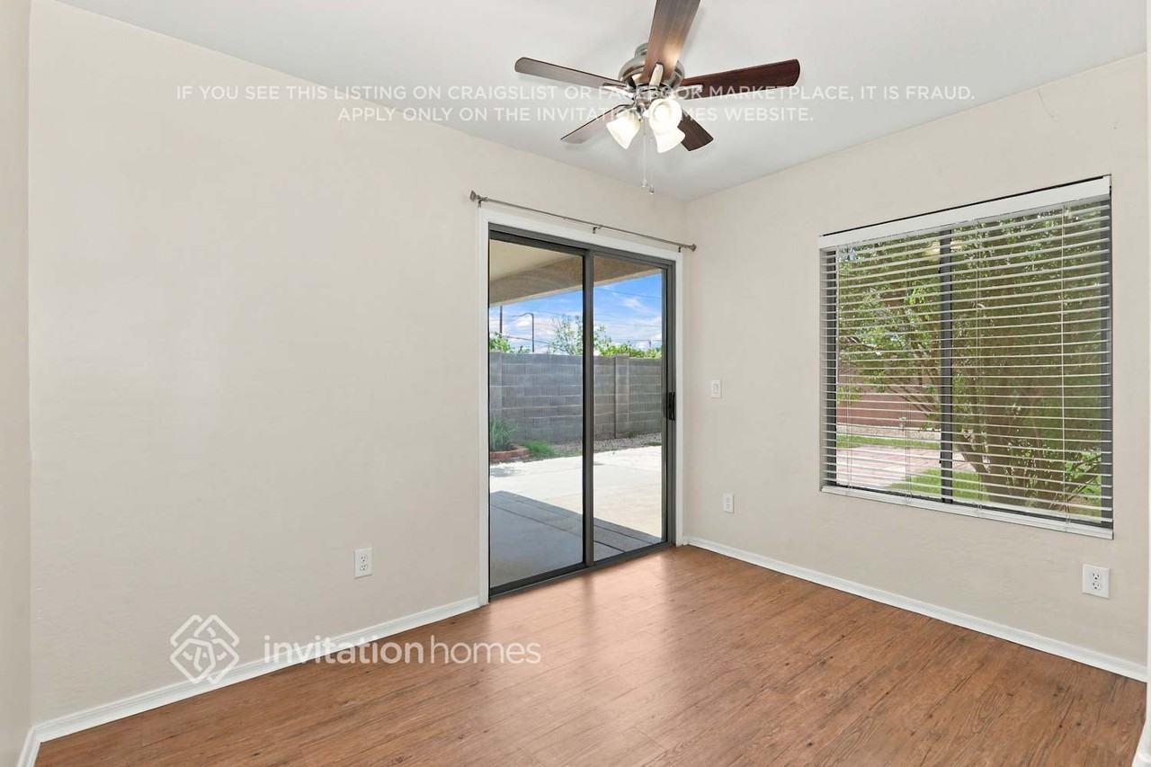 38508 N La Grange Ln - Photo 6 of 17