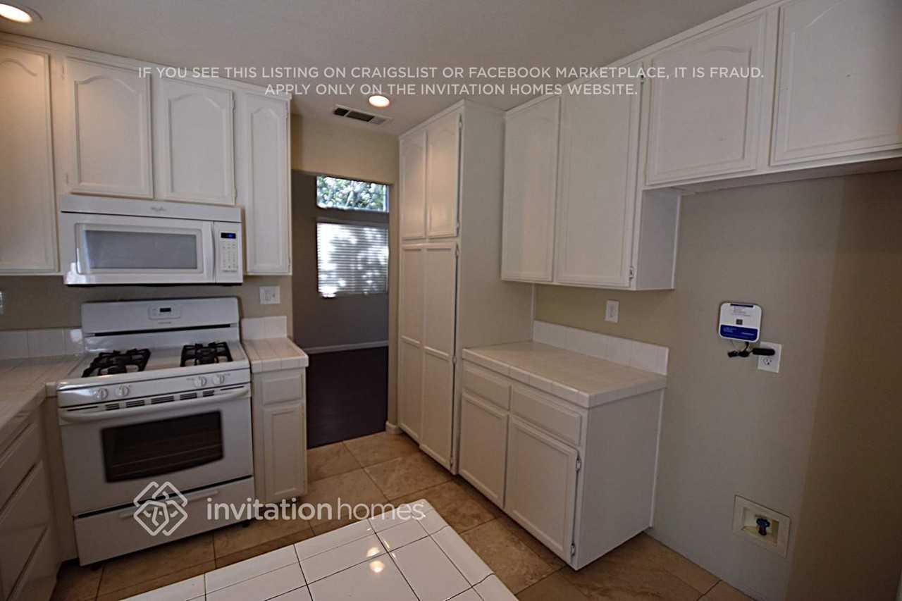 30468 Blume Cir - Photo 5 of 12