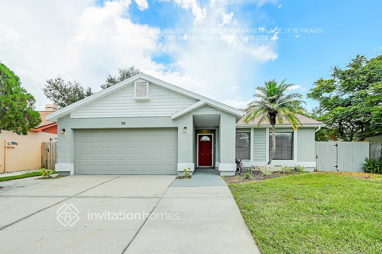 916 Axlewood Cir - Photo 2 of 29