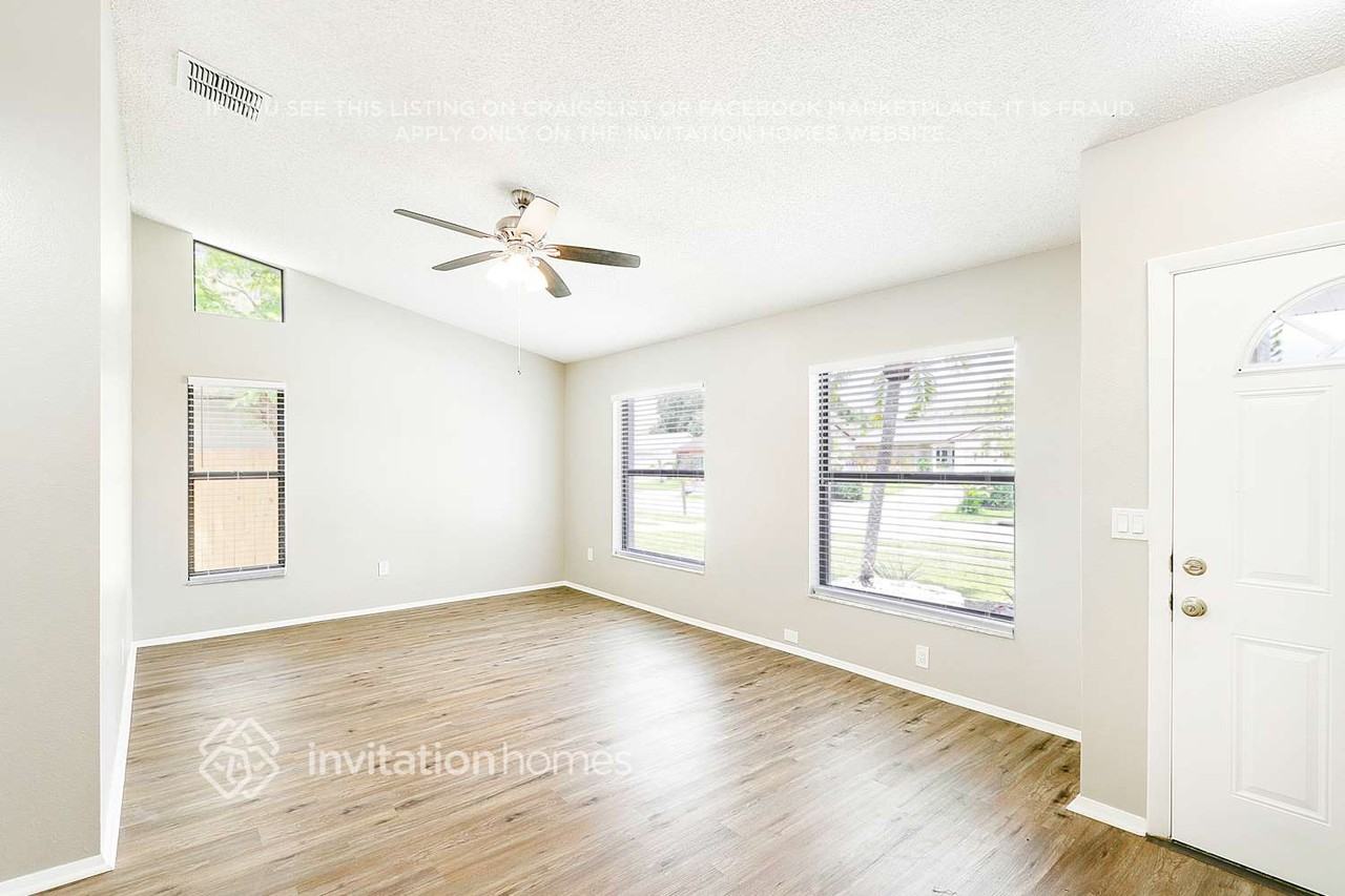 916 Axlewood Cir - Photo 5 of 29
