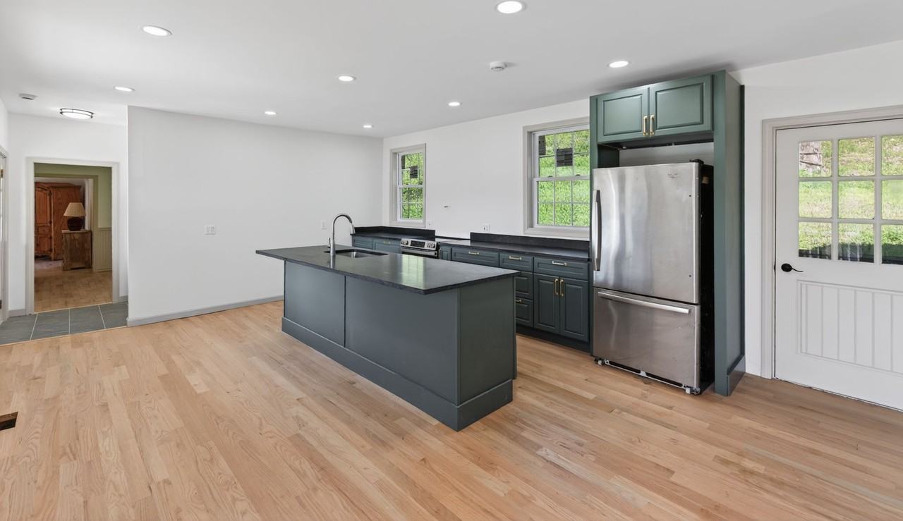 87 Cobbossee Ave #1 - Photo 7 of 48