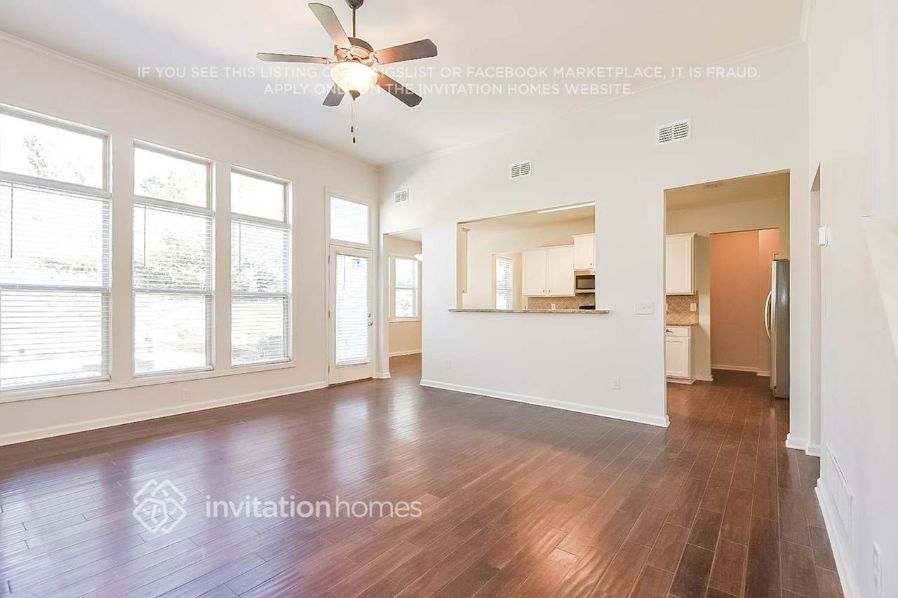517 Winder Trl - Photo 3 of 16
