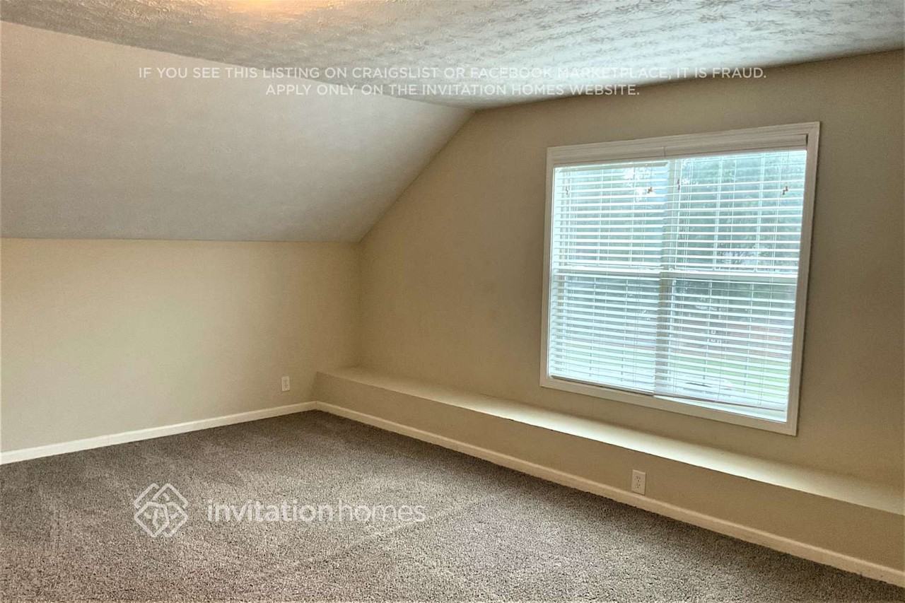 1065 Grayson Oaks Dr - Photo 6 of 15
