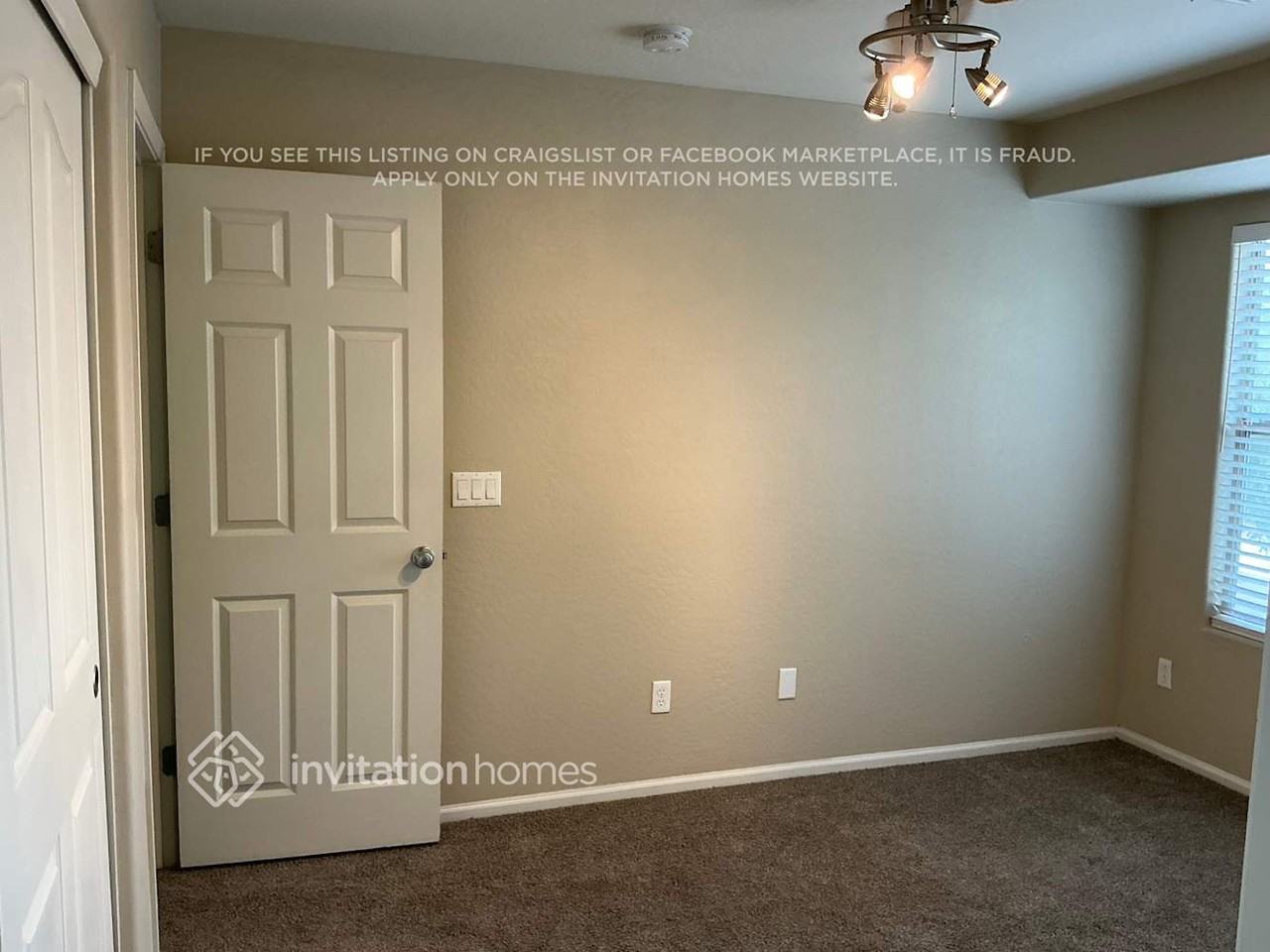 1039 S Deerfield Ln - Photo 4 of 10