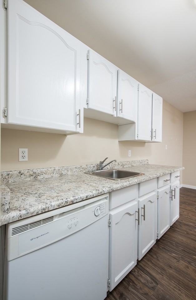 Westview Manor - Photo 3 of 18