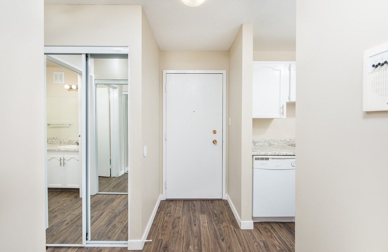Westview Manor - Photo 6 of 18